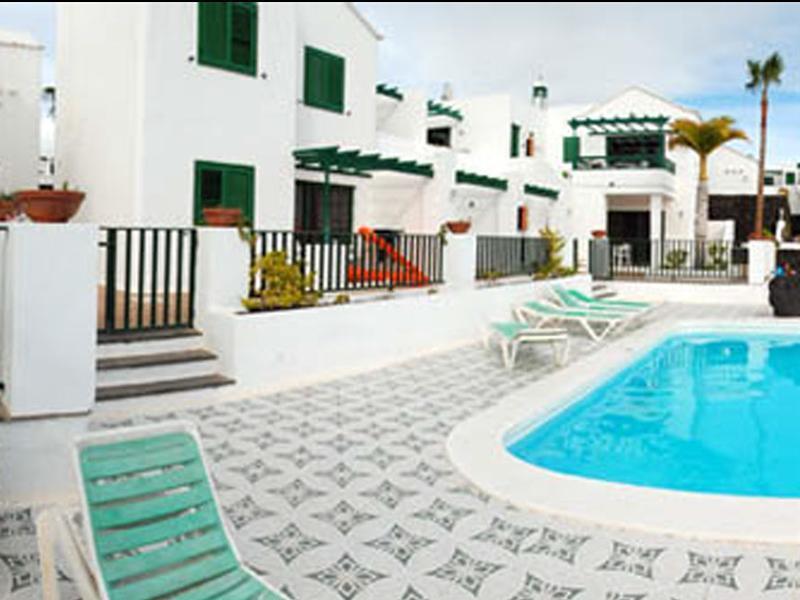 Apartamentos Las Acacias Puerto del Carmen  Bagian luar foto