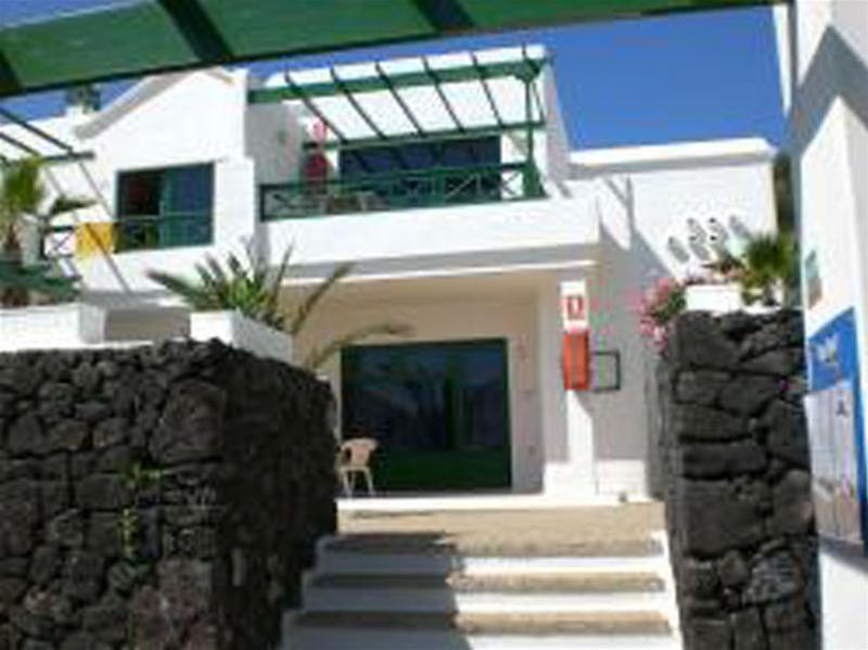 Apartamentos Las Acacias Puerto del Carmen  Bagian luar foto