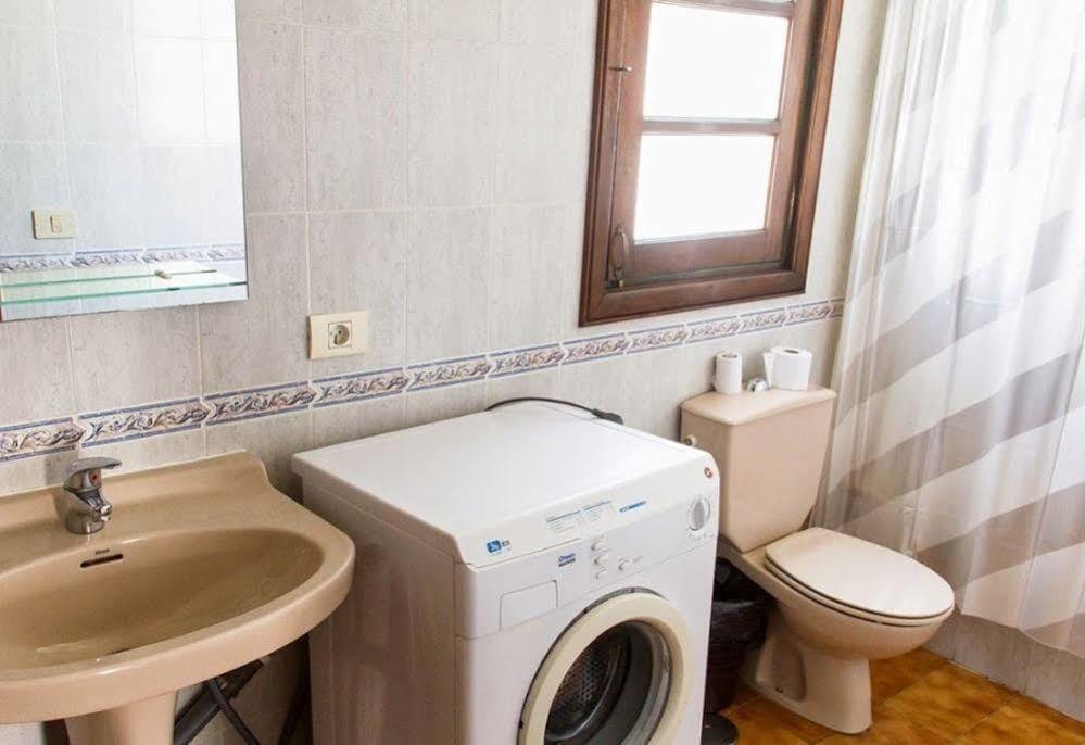 Apartamentos Las Acacias Puerto del Carmen  Bagian luar foto